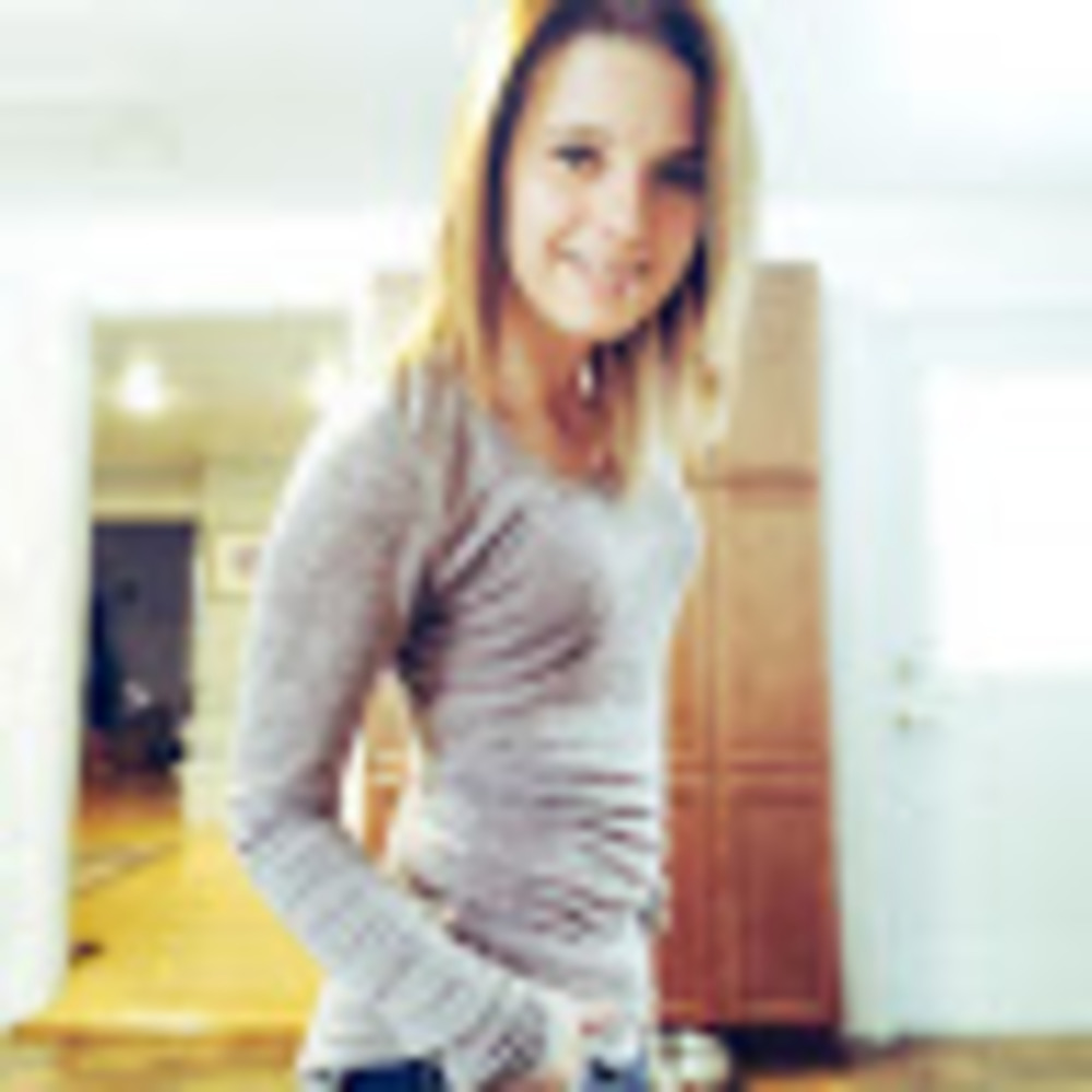Meet your Posher, Kayla
